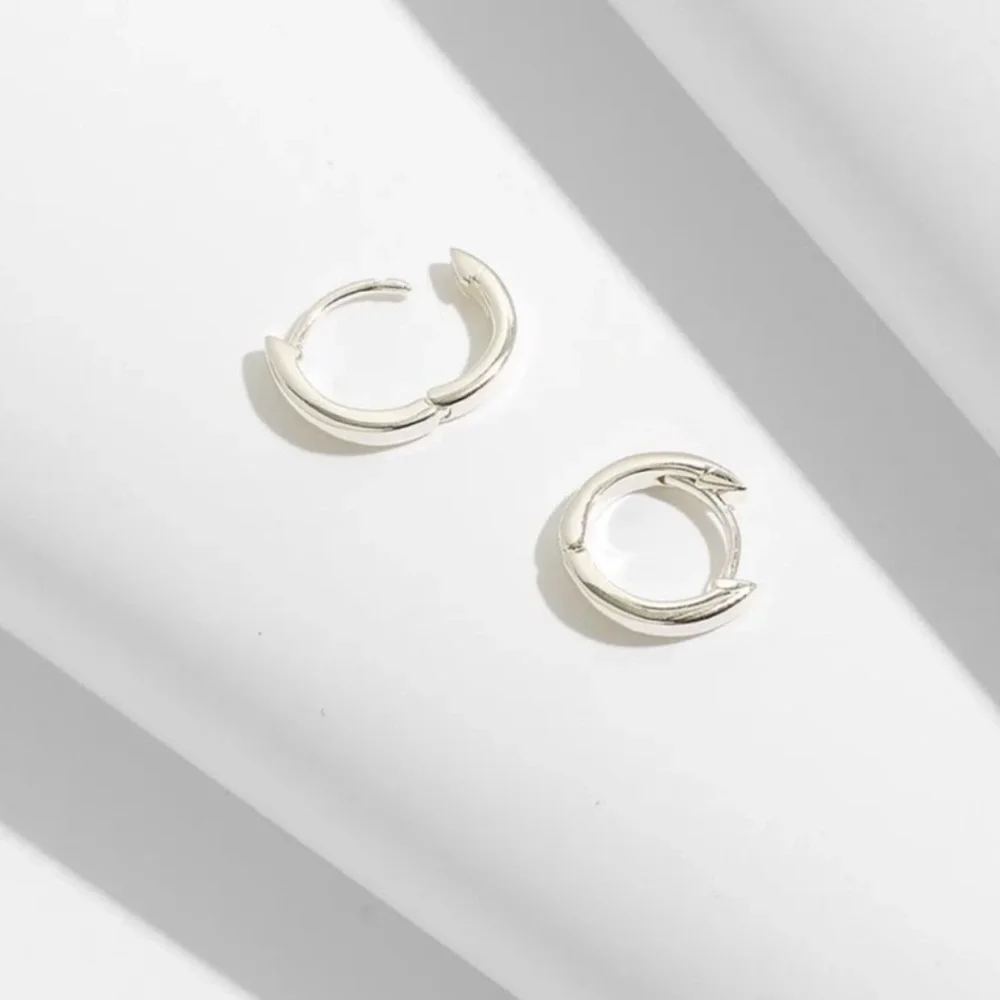 Madewell Delicate Collection Sterling Silver Demi-Fine Huggie Mini Hoop Earrings